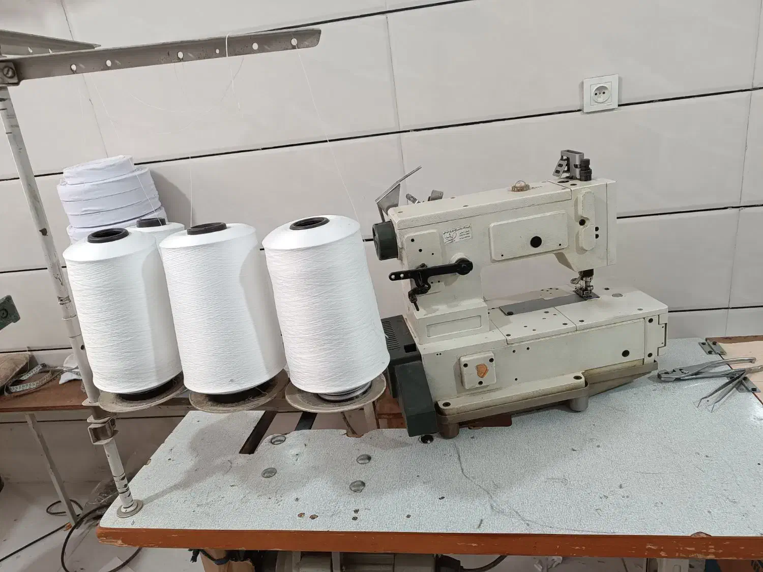 میاندوز سالم بشرط دوخت|چرخ خیاطی و ریسندگی|کبودرآهنگ, |دیوار