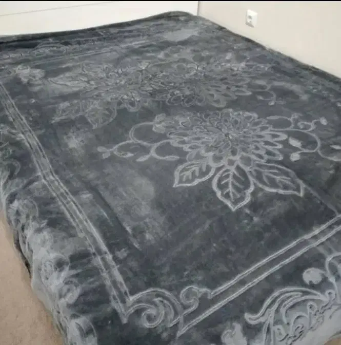 پتو گلبافت کیلوی 2 تیکه|رختخواب، بالش، پتو|نجف‌آباد, گلدشت|دیوار