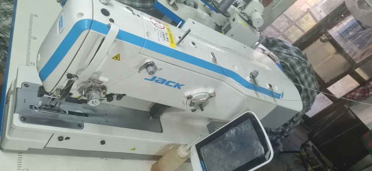 فروش مادگی ۱۷۹۰ در حد نو|چرخ خیاطی و ریسندگی|تهران, لاله زار|دیوار