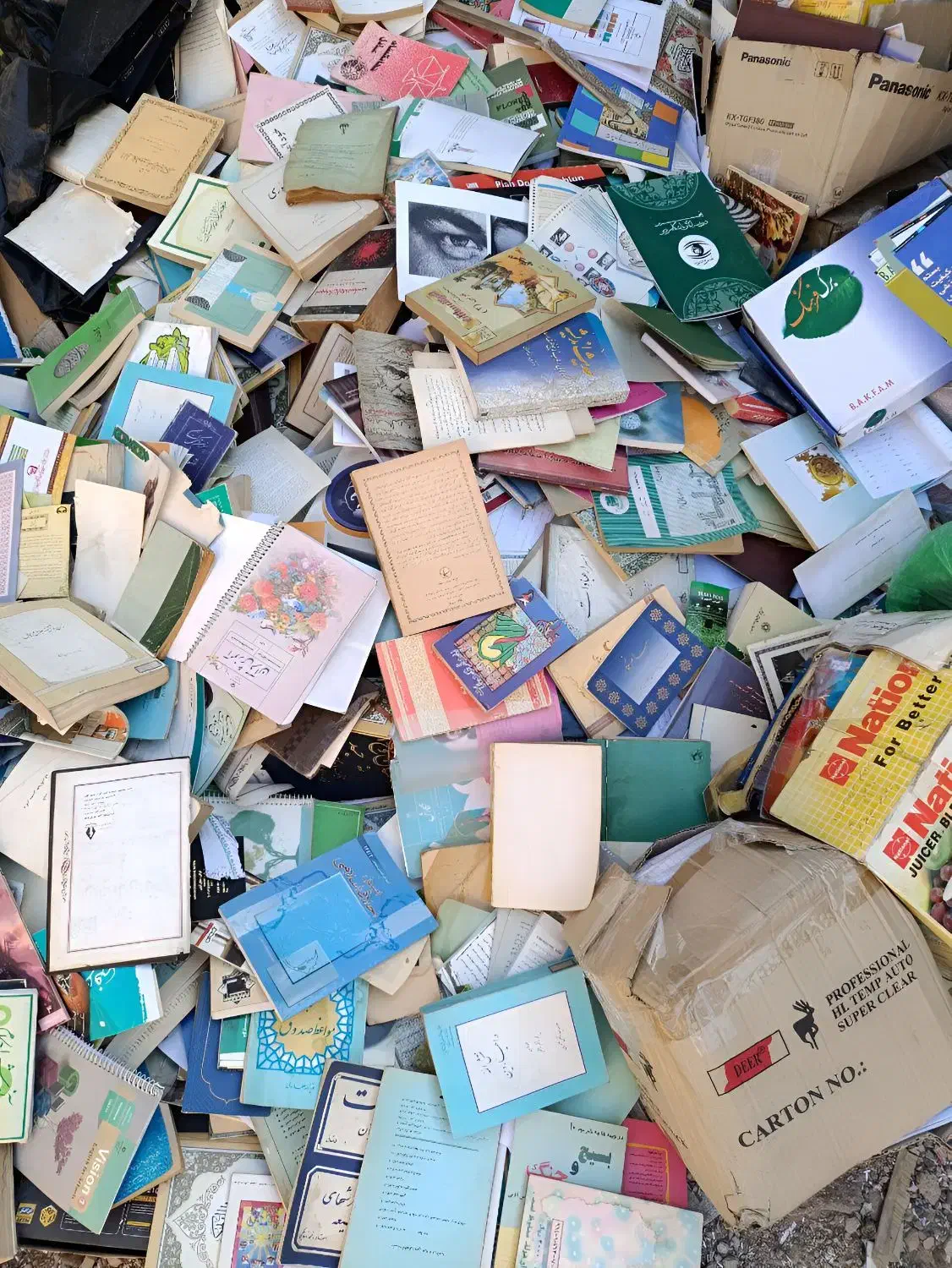 خرید انواع کاغذ باطله کتاب روزنامه مجله و خرده ریز|عمدهفروشی|تهران, ستارخان|دیوار