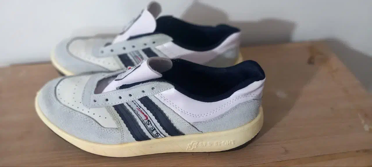 فروش انواع کفش و دمپایی مردانه و زنانه|کیف، کفش، کمربند|نهاوند, |دیوار