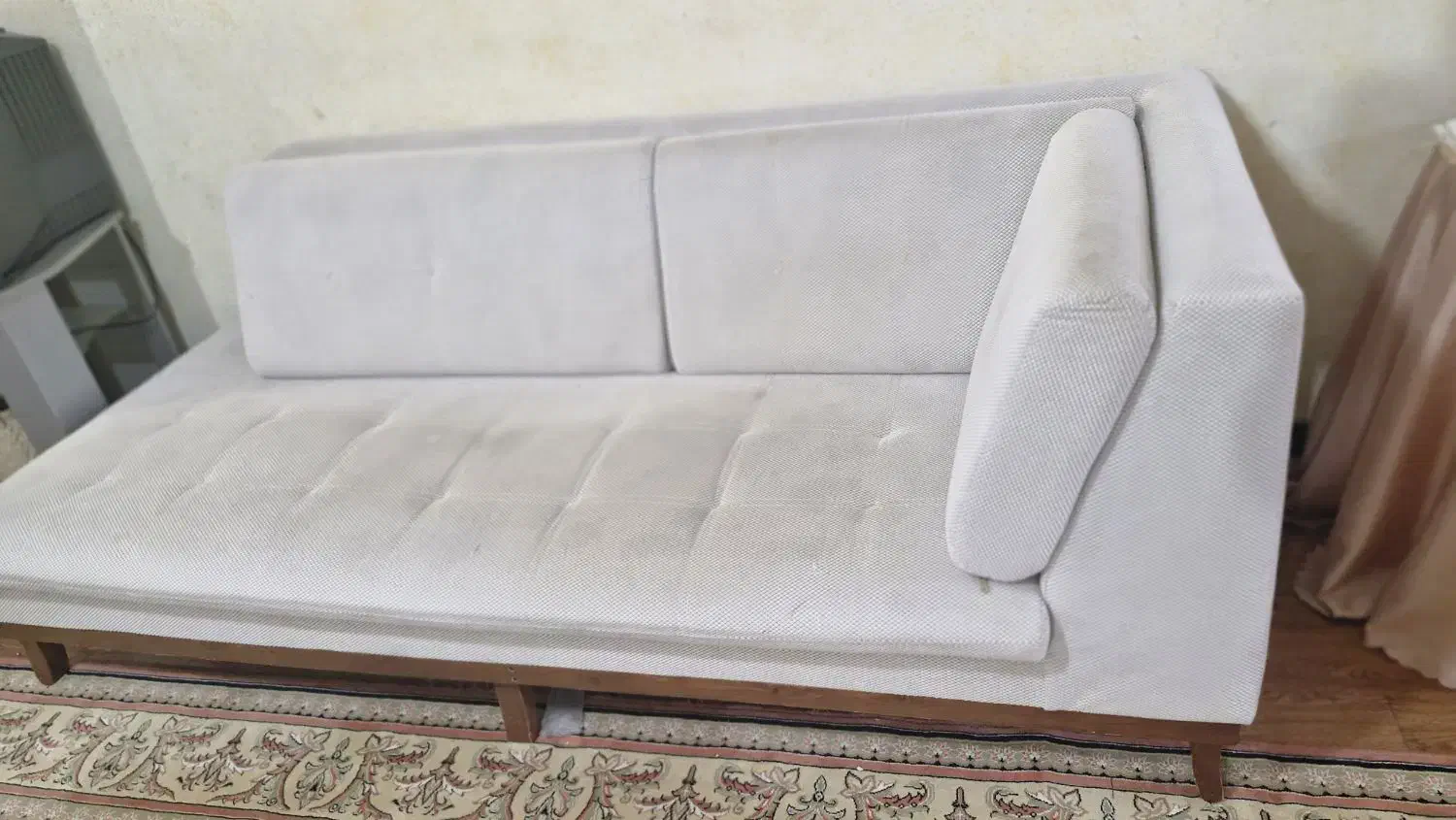 نشیمن سه نفره به دلیل کمبود جا زیر قیمت|صندلی و نیمکت|بندرعباس, |دیوار