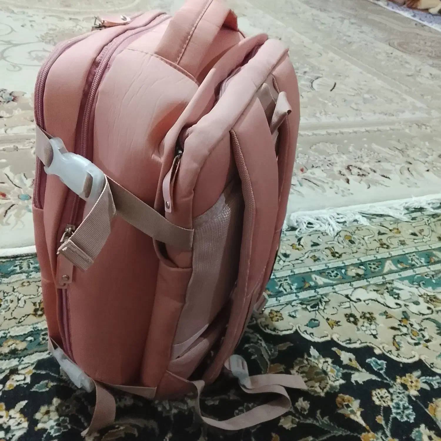 کیفهاهمه نوهستش از۱۵۰داره تا۶۵۰حراج کردم|کیف، کفش، کمربند|تهران, آبشار|دیوار