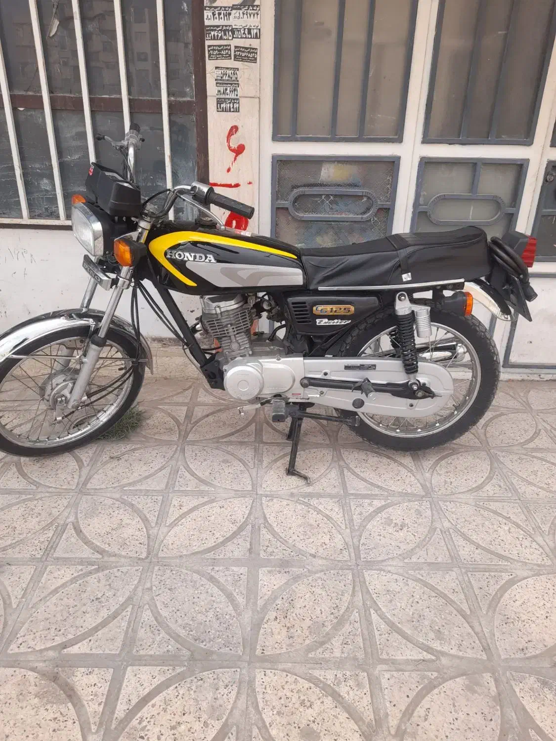 هندا۹۵درحد|موتورسیکلت|مشهد, بهمن|دیوار