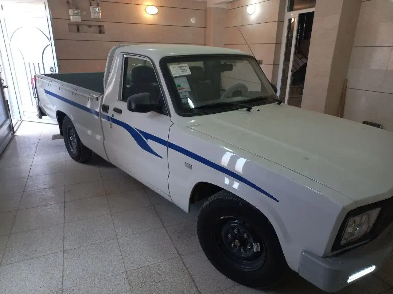 مزدا وانت سفید مدل ۱۴۰۲|خودرو سواری و وانت|اصفهان, برزان|دیوار