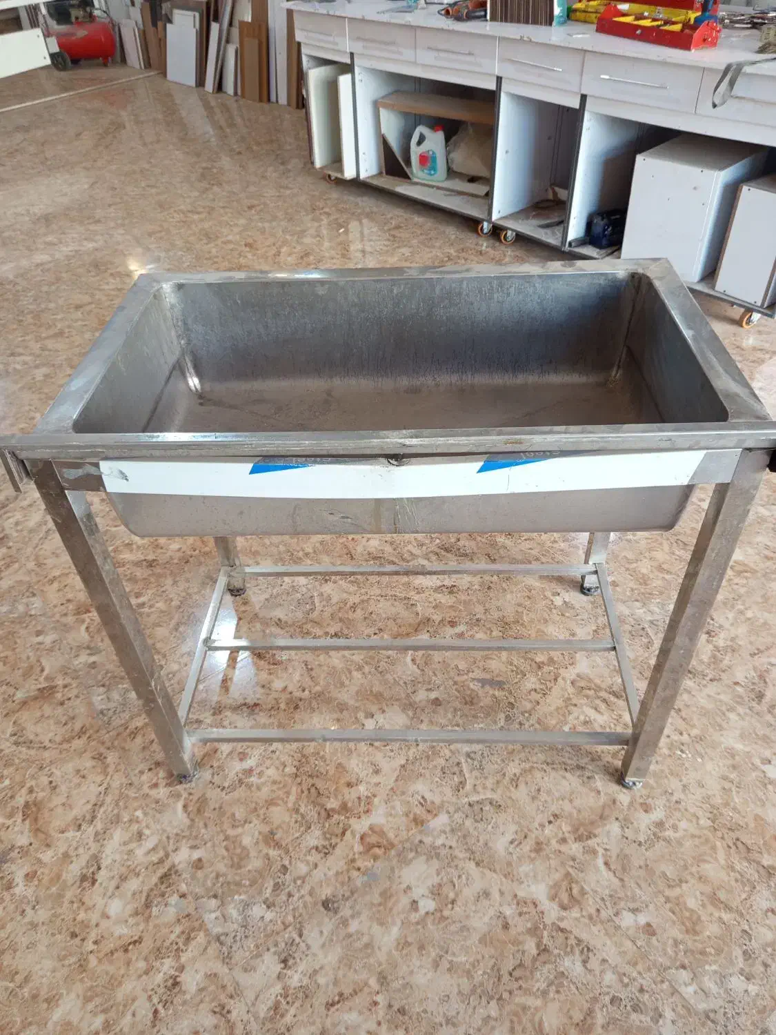 سینک استیل و جای هوا کش نو سالم|کافیشاپ و رستوران|چهارباغ, |دیوار