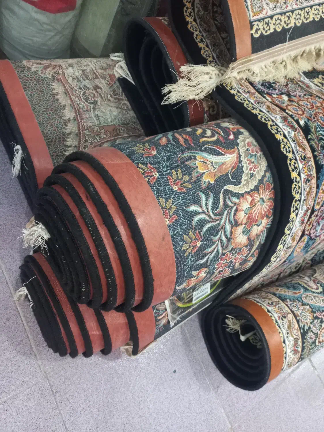 فرش عروسکی و ۹متری ست|فرش|بندرعباس, |دیوار