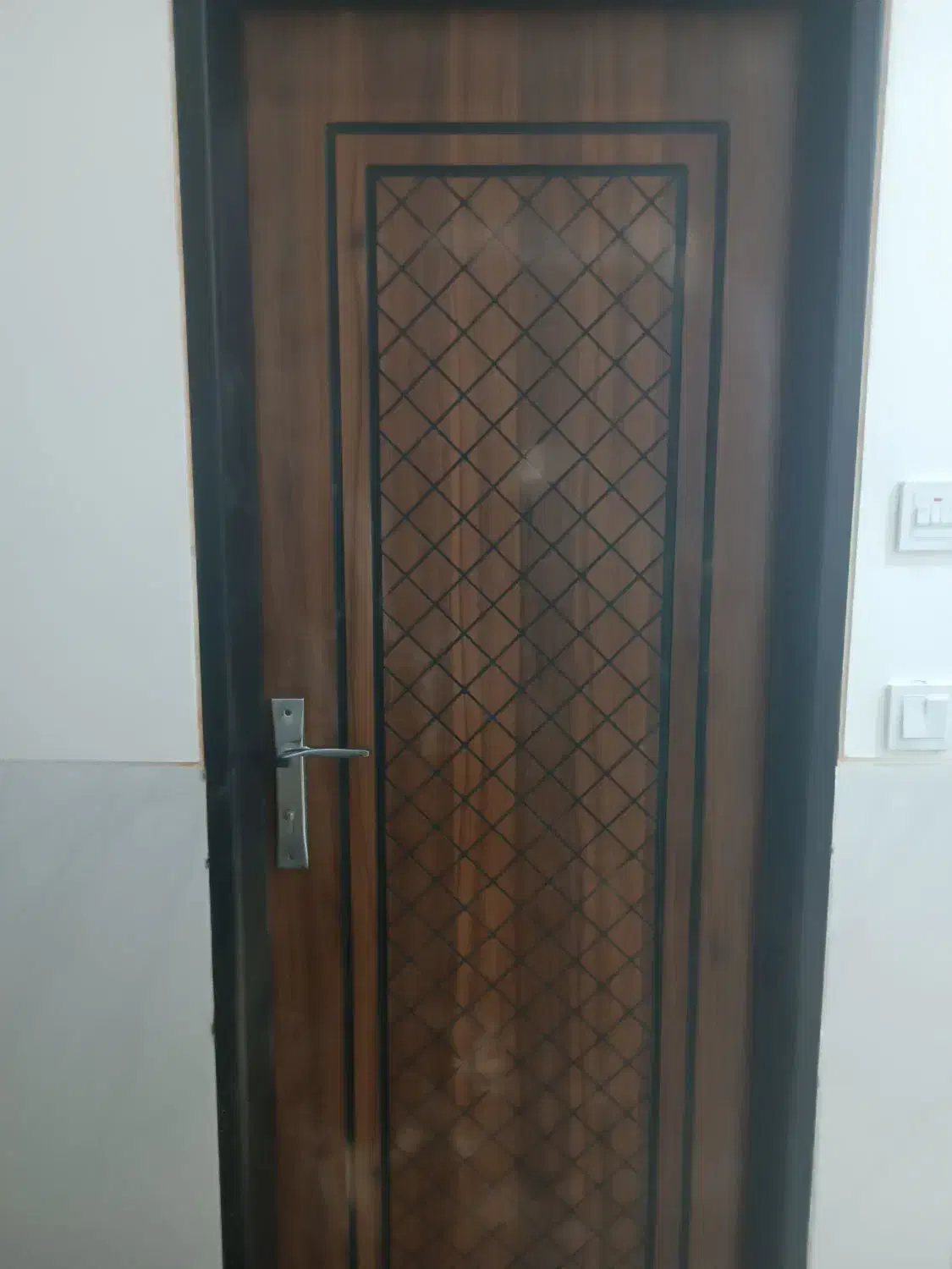 خدمات درب نو وتعمیری|خدمات پیشه و مهارت|یزد, |دیوار