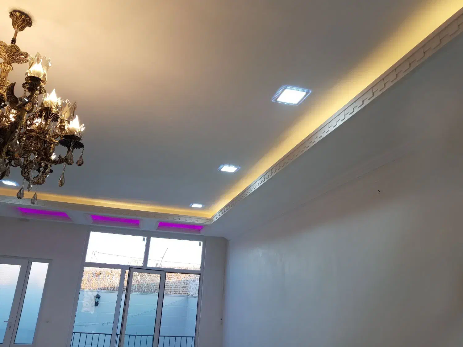 گچکاری وگچبری پذیرفته می‌شود در اولین فرست|خدمات پیشه و مهارت|قائن, |دیوار