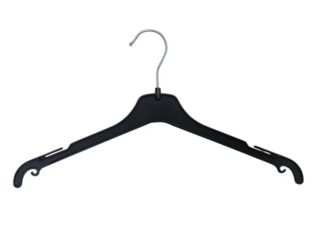 تعدادی چوبکار لباس چوب لباسی|فروشگاه و مغازه|محمدشهر, شهرک پیام (مهرالبرز)|دیوار