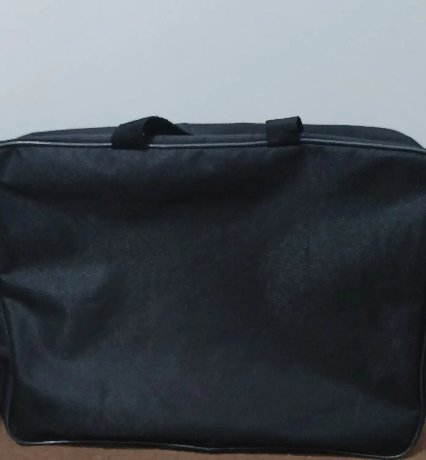 کیف|کیف، کفش، کمربند|یاسوج, |دیوار