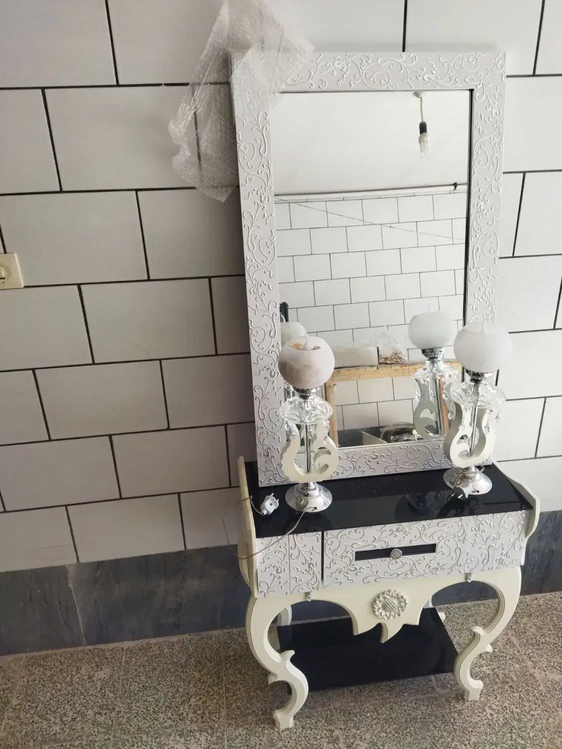 میز آرایش صورت|تخت و سرویس خواب|شهرکرد, |دیوار