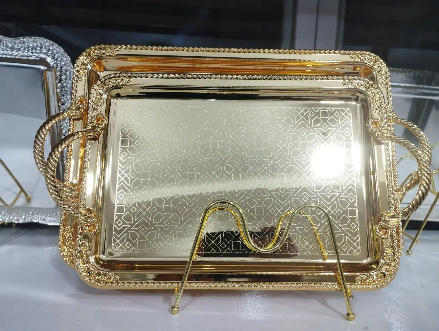 انواع سینی رنگ ثابت وارداتی|ظروف سرو و پذیرایی|ایرانشهر, |دیوار