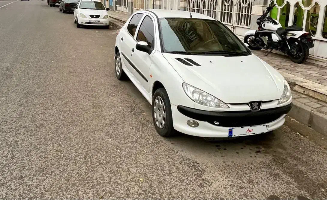 ۲۰۶ مدل ۹۸|خودرو سواری و وانت|کاشان, پشت شهربانی|دیوار