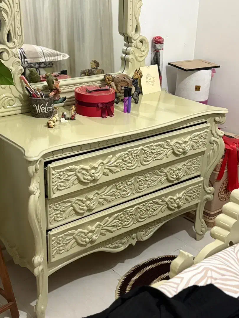 سرویس خواب دو نفره در حد نو|تخت و سرویس خواب|پرند, فاز ۶|دیوار