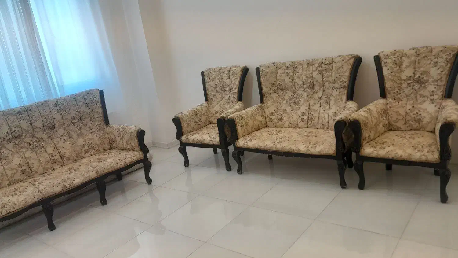 مبل هشت نفره سالم|مبلمان خانگی و میز عسلی|کاغذکنان, |دیوار