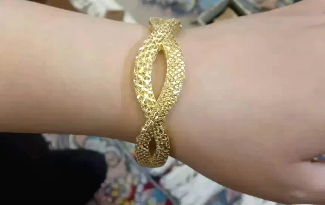 دستبند تک پوش بسیار نو به وزن۱۲.۲۷۰|جواهرات|تهران, جوادیه|دیوار