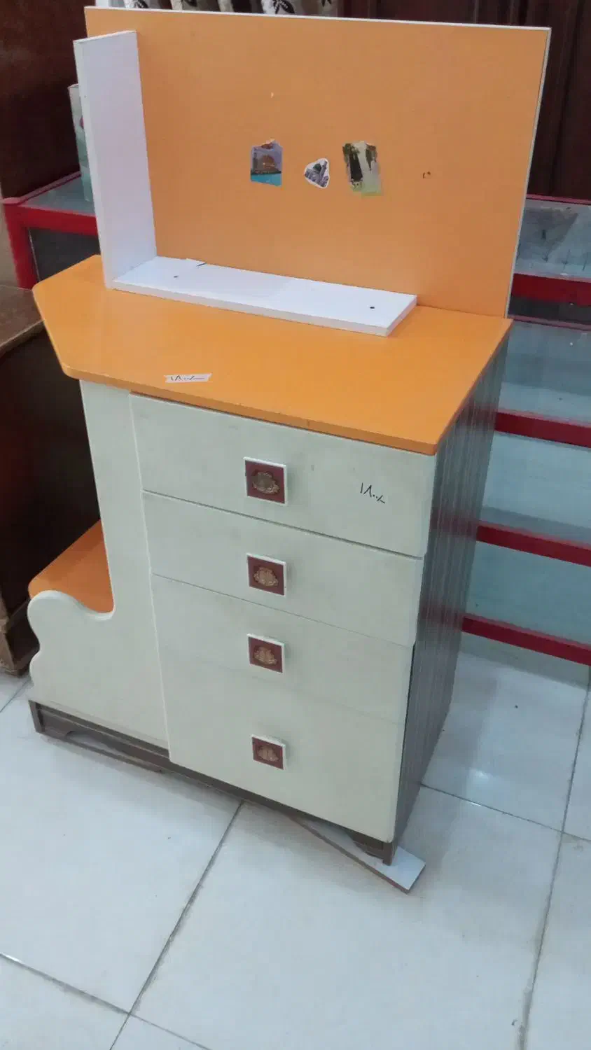 گهواره|تخت و صندلی بچه|شوشتر, |دیوار