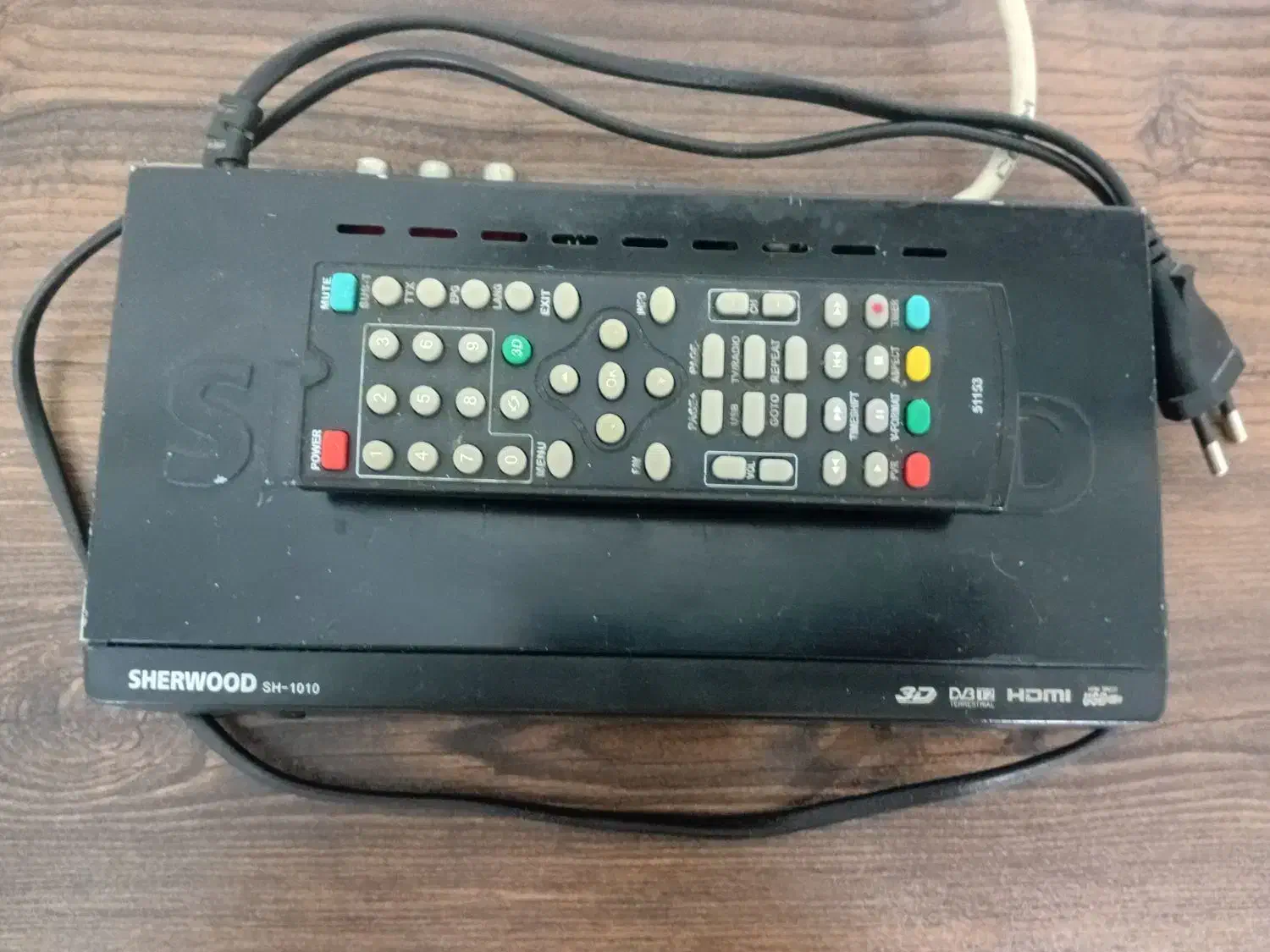 گیرنده دیجیتال|صوتی و تصویری|اندیشه, اندیشه فاز ۱|دیوار