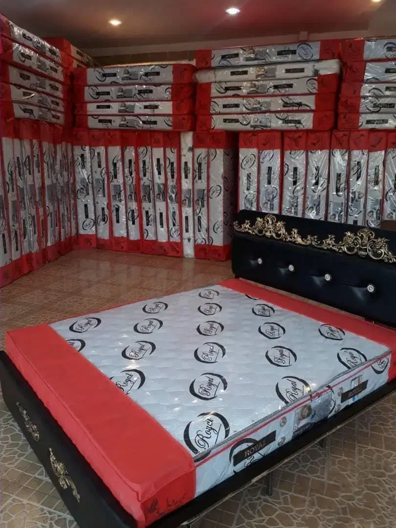 فروشنده خانم تک شیفت|استخدام بازاریابی و فروش|خرم‌آباد, |دیوار