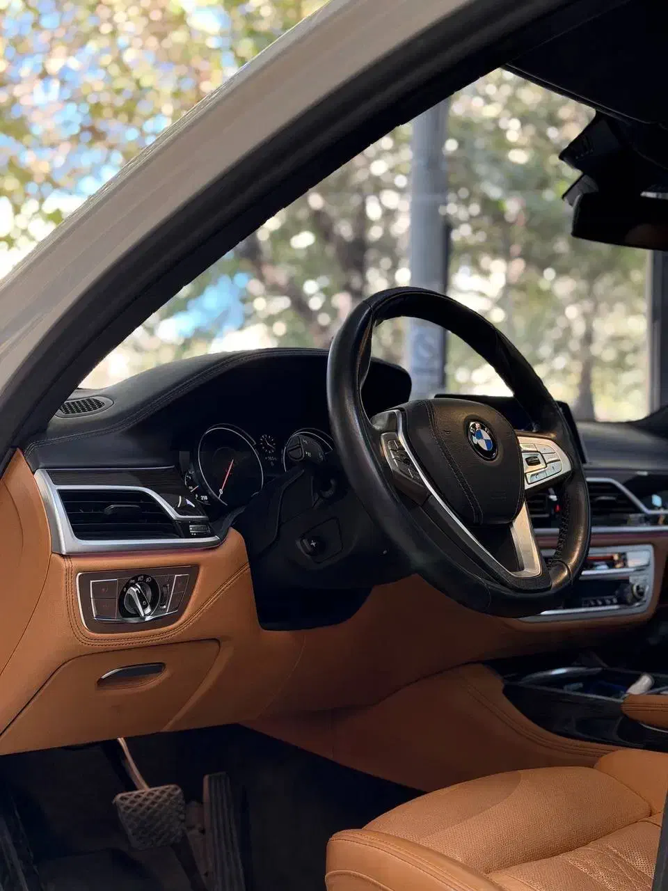 بی ام و 730 مدل 2017|خودرو سواری و وانت|اصفهان, باغ کاران|دیوار