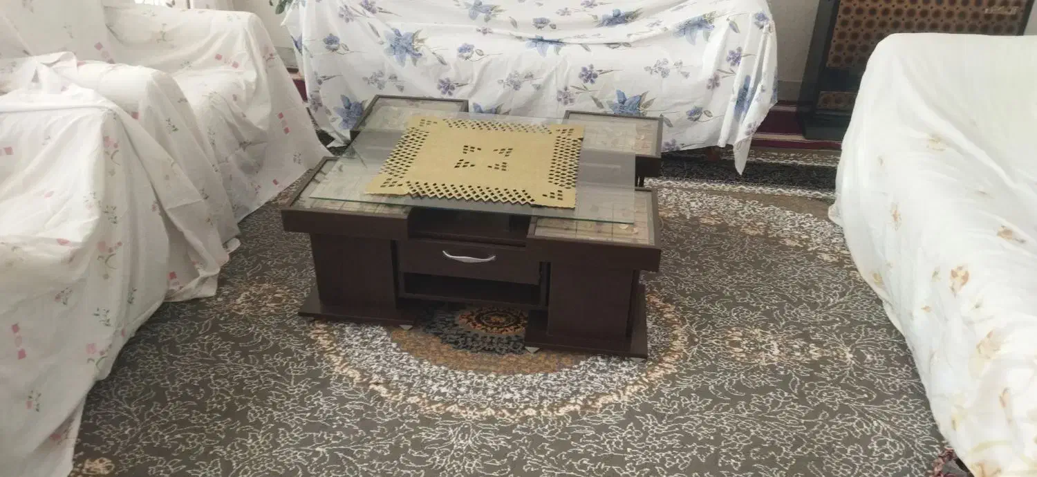 میز و عسلی در حد نو|مبلمان خانگی و میز عسلی|لنجان, |دیوار