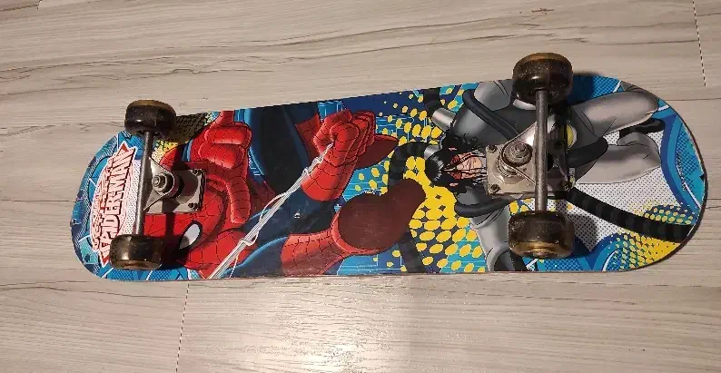 اسکیت برد فایبر گلاس طرح مرد عنکبوتی|دوچرخه، اسکیت، اسکوتر|کرمان, |دیوار