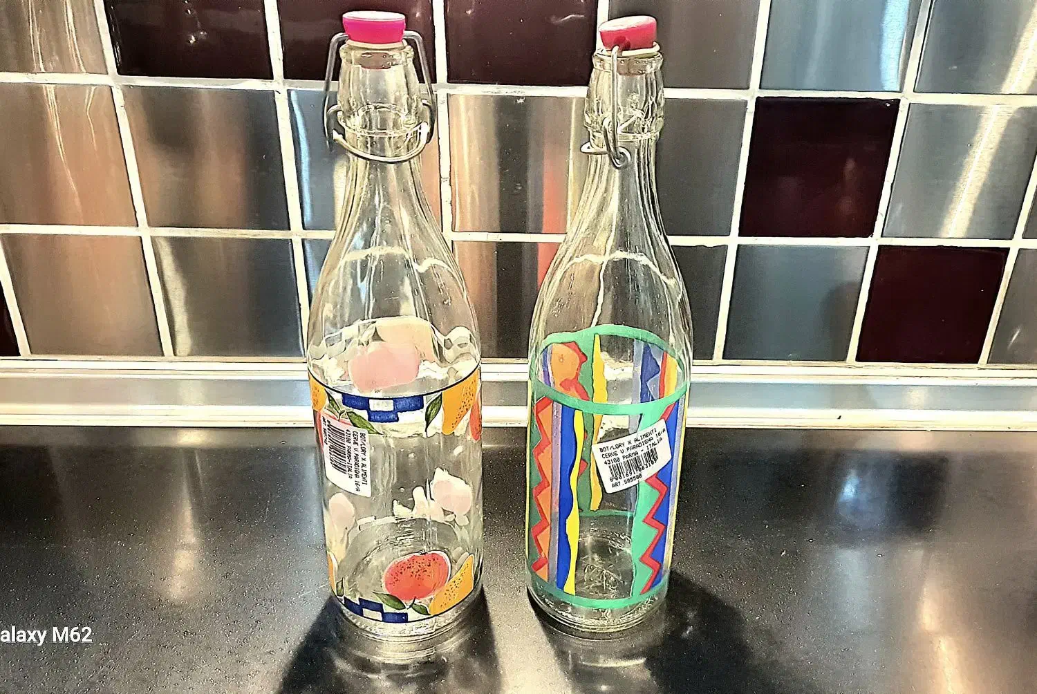 بطری طرح دار CERVE ایتالیا ۱۹۹۵ میلادی|ظروف نگهدارنده، پلاستیکی، یک‌بارمصرف|تهران, مجیدیه|دیوار