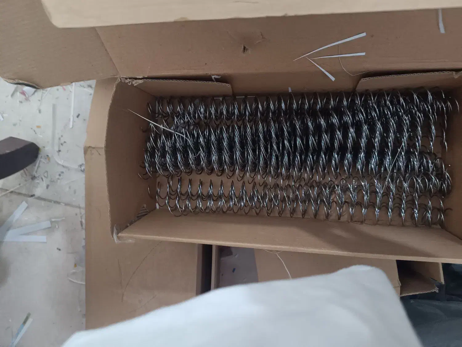 دستگاه صحافی فنری دوکاره SD1201 به همراه 150فنر|لوازم التحریر|کاشمر, |دیوار