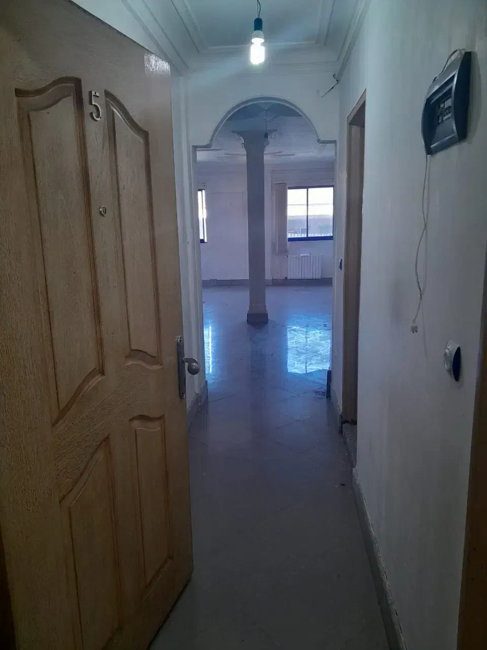 آپارتمان دو خوابه ۸۵ متری اداری .مطهری حاجی آباد|اجارهٔ دفتر کار، اتاق اداری، مطب|رشت, بازار|دیوار