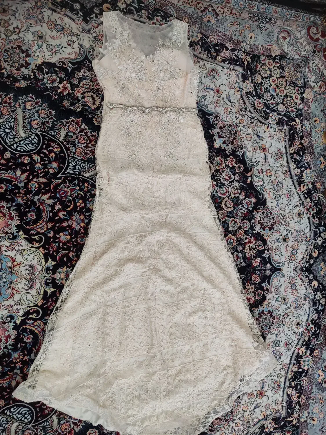 لباس مجلسی|لباس|لنجان, |دیوار