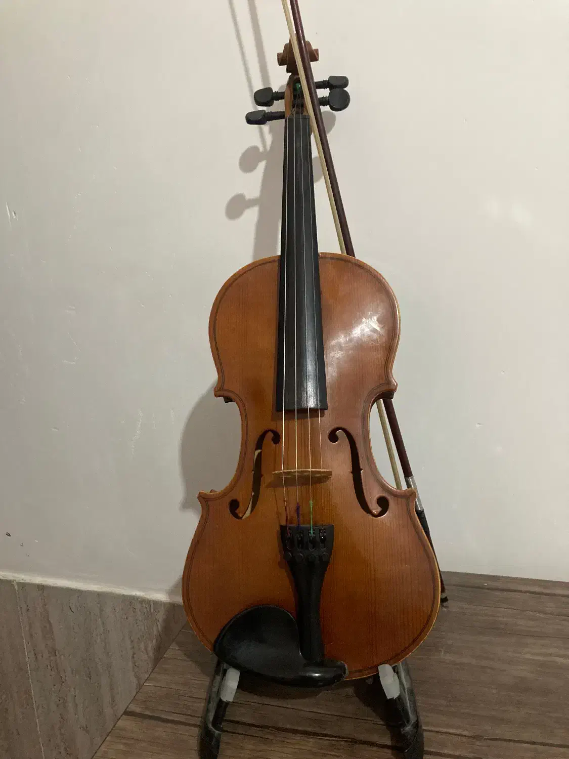 ویالن دست ساز|ویولن|شهرضا, |دیوار