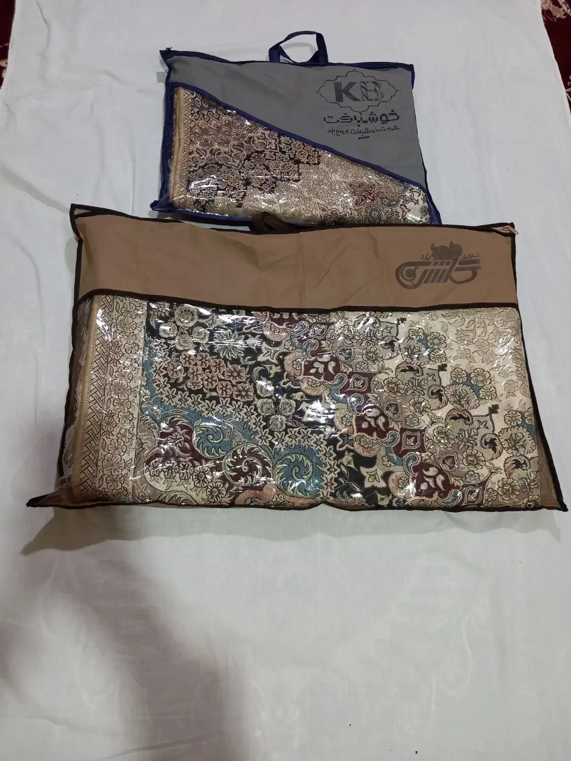 دو عدد روفرشی ابریشمی یزد  یک ماه کار|روفرشی|بجنورد, |دیوار