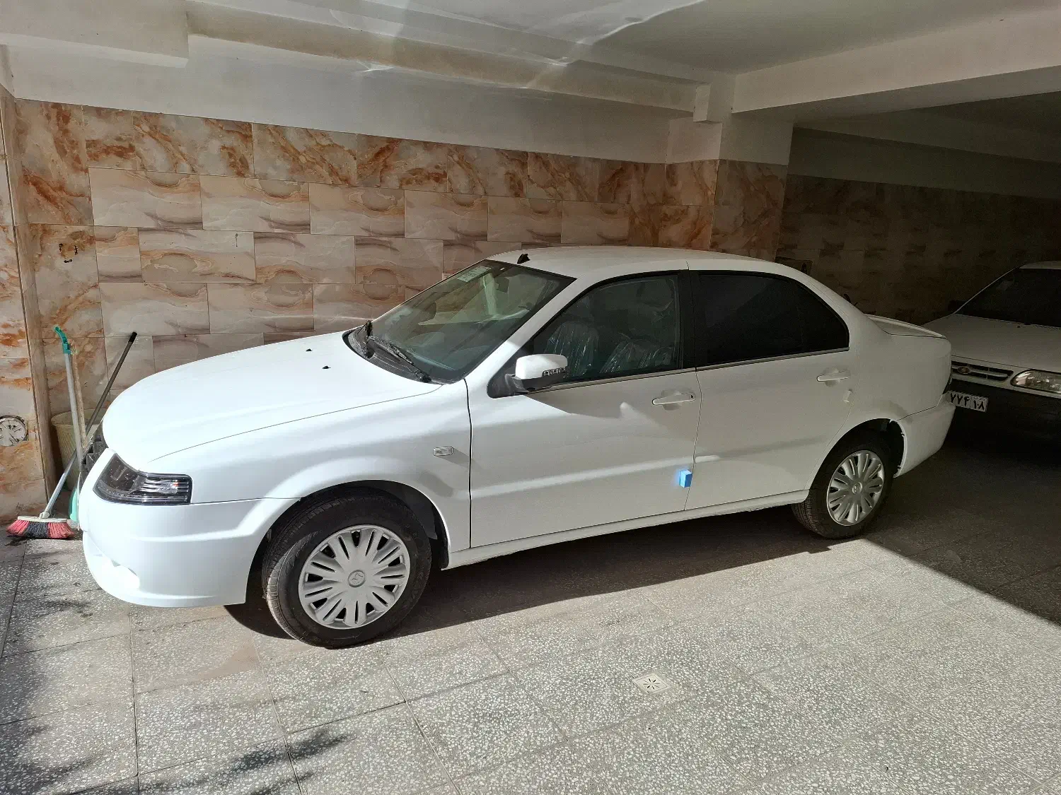 سورن پلاس(خشک،صفر کیلومتر)|خودرو سواری و وانت|قم, چهل درخت|دیوار