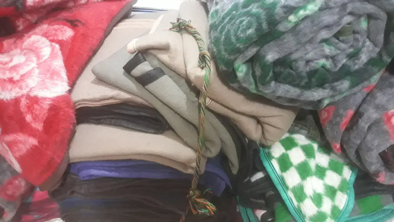 پتو پشمی کیلویی|رختخواب، بالش، پتو|حبیب آباد, |دیوار