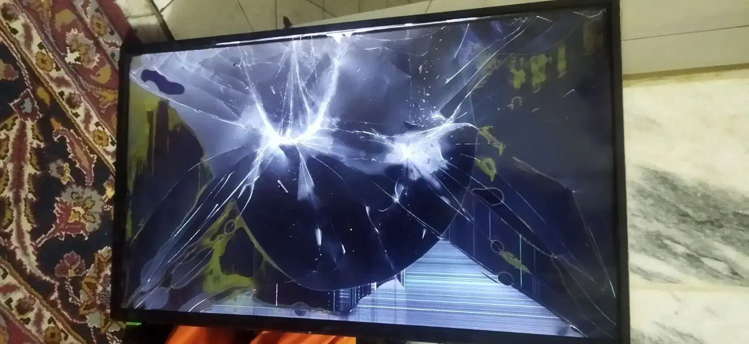 ال ای دی صفه شکست|تلویزیون و پروژکتور|مشهد, طلاب|دیوار