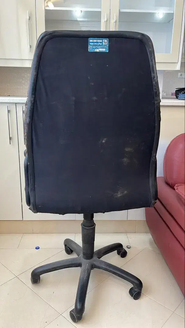 صندلی جک دار .چرخ دار|دفتر کار|زاهدان, |دیوار