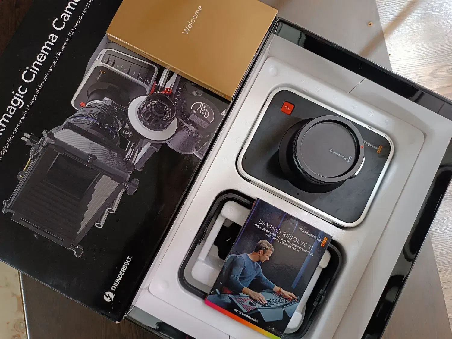 دوربین بلک مجیک 2.5k|دوربین عکاسی و فیلم‌برداری|کرج, حسن آباد|دیوار