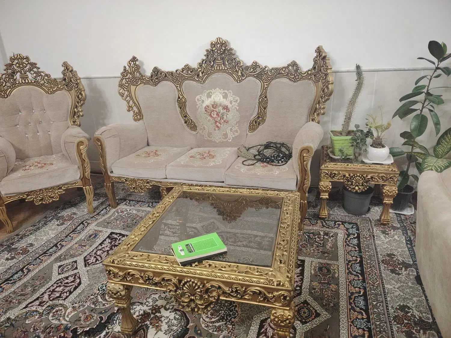 مبل ۶نفره|مبلمان خانگی و میز عسلی|اردکان, |دیوار