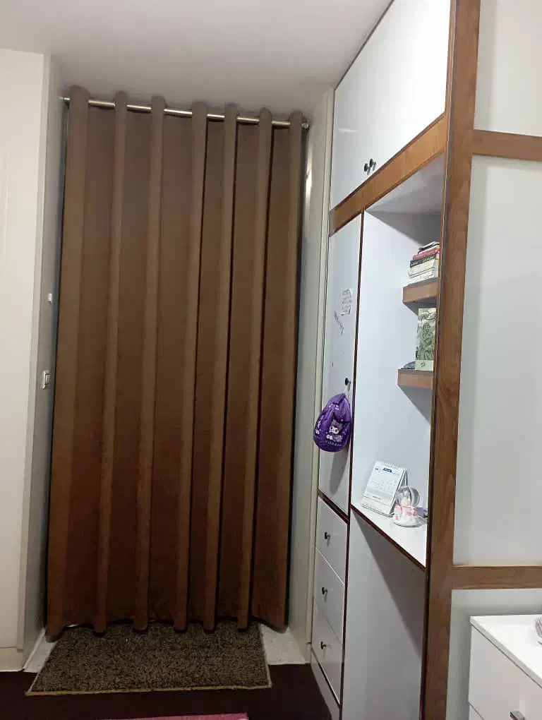 پرده سرای زمرد خانم کاظمی کنار کافینت شهریار سی۵|پرده، رانر، رومیزی|فولادشهر, C5|دیوار