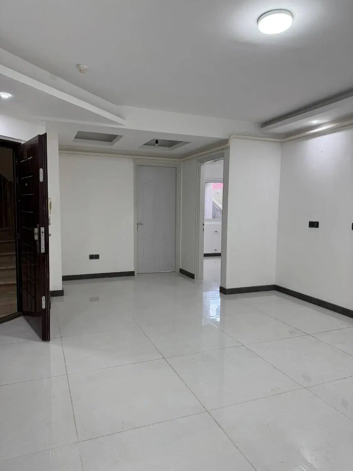 مطب/دفترکار شیک ۶۵ متری واقع در (شیشه گران)|فروش دفتر کار، اتاق اداری، مطب|لاهیجان, شیشه گران|دیوار