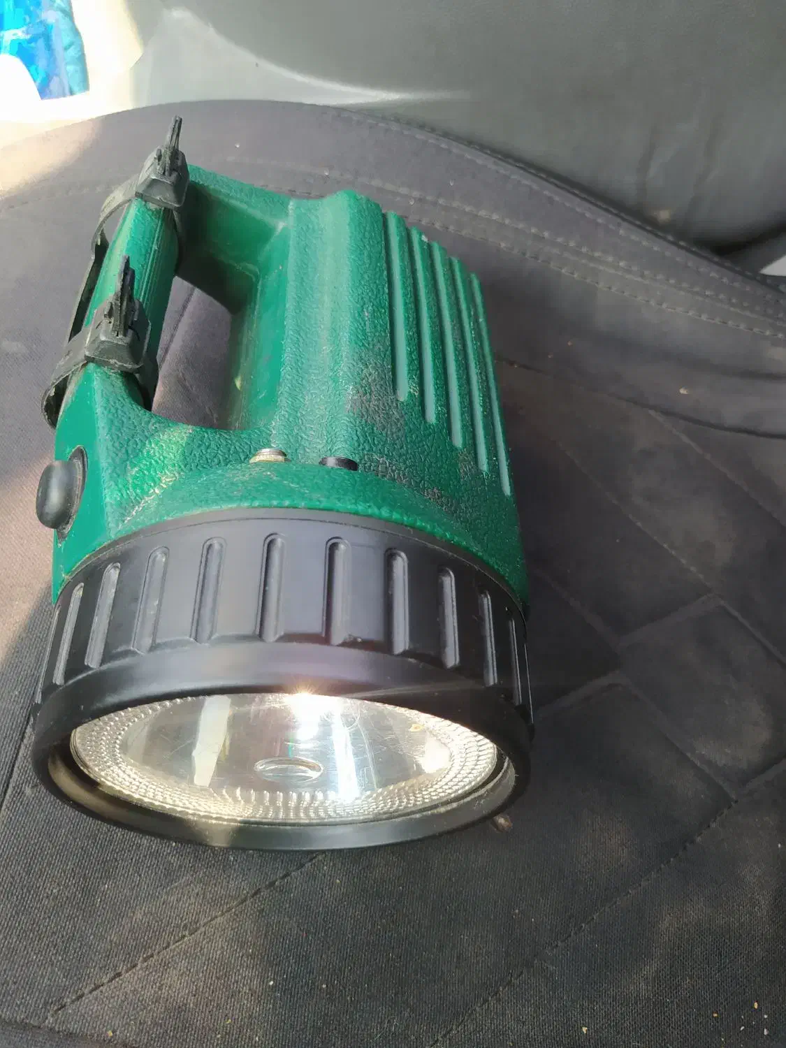 چراغ قوه شارژی|کوهنوردی و کمپینگ|شیراز, سیاه سنگ|دیوار