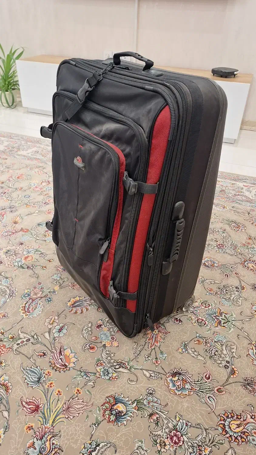 چمدان بزرگ خارجی|کیف، کفش، کمربند|فردیس, فردیس|دیوار