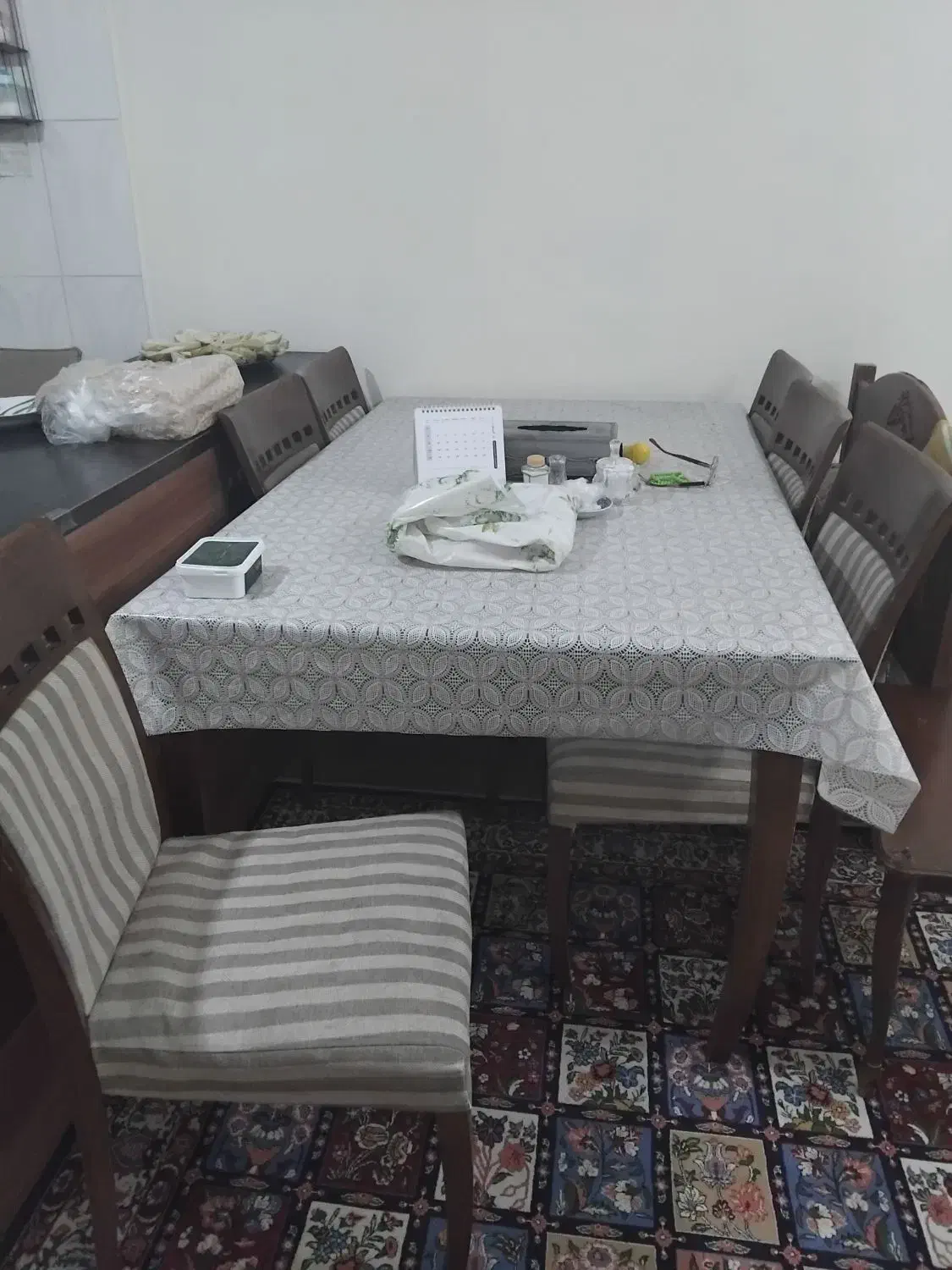 میز غذاخوری شش نفره|میز و صندلی غذاخوری|پرند, فاز ۵|دیوار