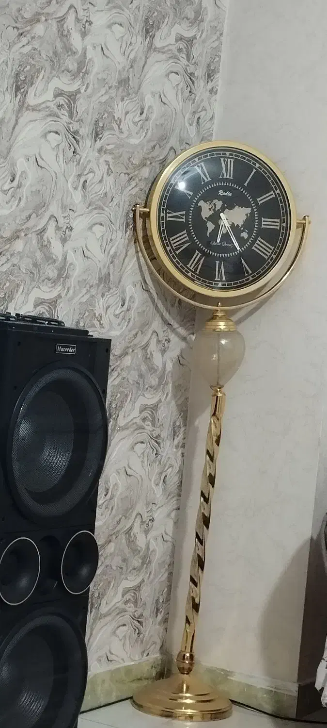 ساعت ایستاده لوکس|صنایع دستی و سایر لوازم تزئینی|چهاردانگه (تهران), |دیوار