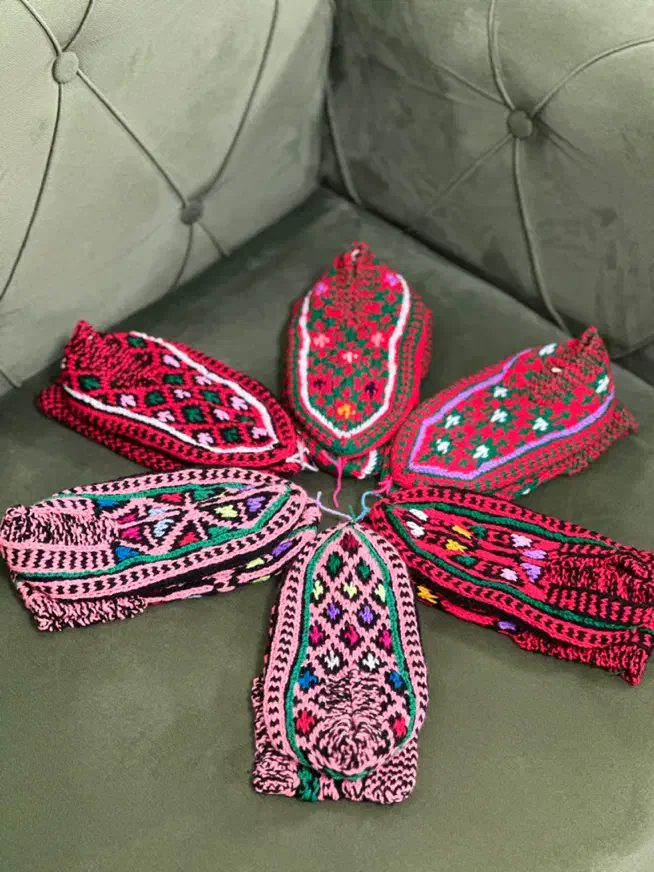 گیوه های سنتی مناسب شب یلدا و کریسمس|کیف، کفش، کمربند|رشت, نامجو|دیوار