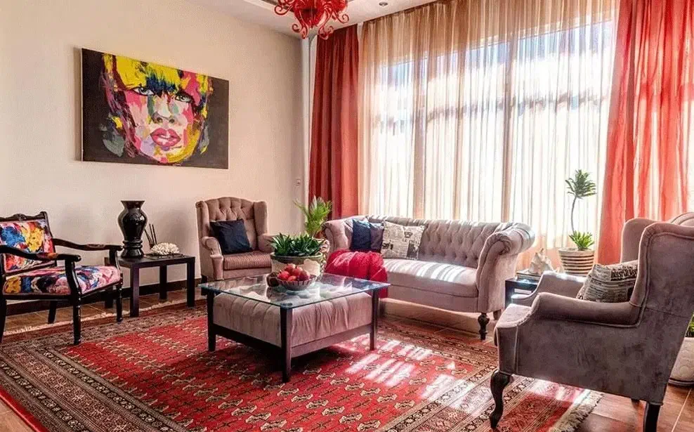 ۱۰۰متر روبه‌آفتاب  ۲پارکینگ‌سندی  ۲ انباری