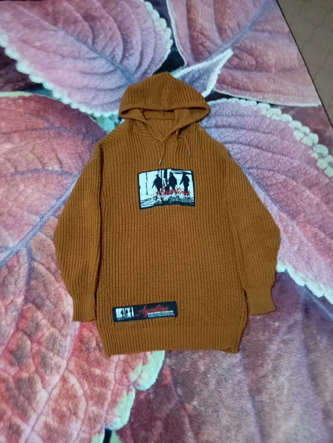 بافت|لباس|زنجان, |دیوار