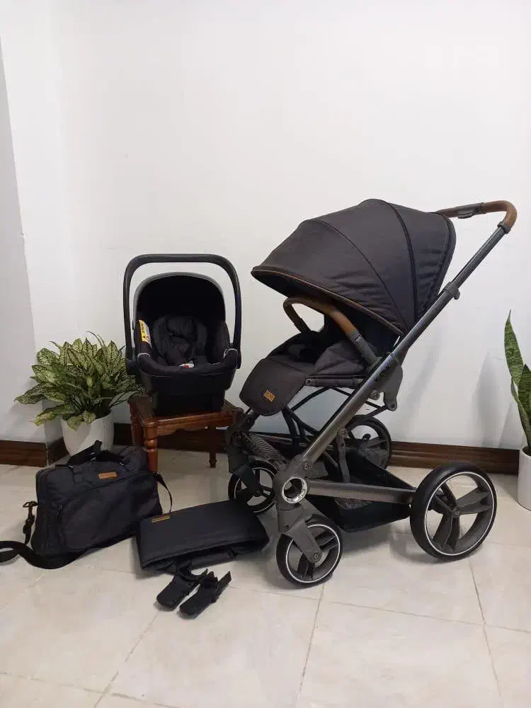 کالسکه نوزاد ولتک آلمانی|کالسکه و لوازم جانبی|همدان, |دیوار