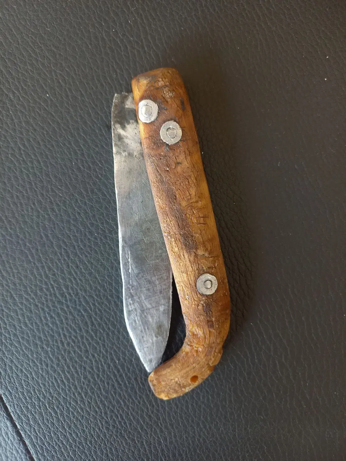 چاقو عتیقه قدمت دار|کلکسیون اشیاء عتیقه|همدان, |دیوار